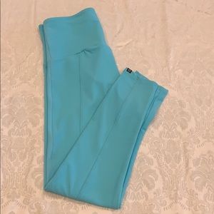 *NWT* Onzie sweetheart midi leggings